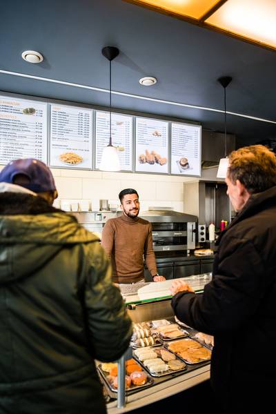 Zoon snackbarhouder na overval: ‘Dit is zijn tweede huis, daar kom je niet aan’