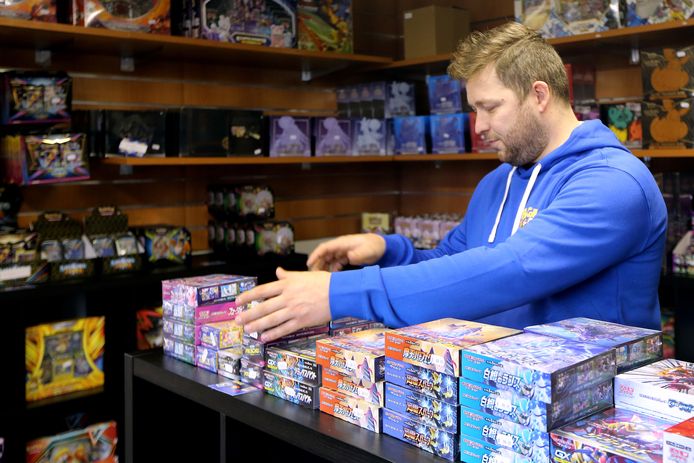 dienblad Amuseren kreupel Pokémonkaarten verzamelen als hobby of investering: Yves bewaart zijn kaart  van 400.000 euro in een bankkluis | Bergen op Zoom | bndestem.nl