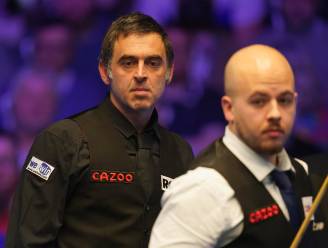 “We zitten op een dieptepunt en de beleidsmakers zijn niet de slimsten”: snookerlegende Ronnie O’Sullivan gaat maand voor WK met de voeten vooruit