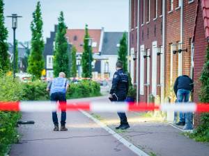 Rotterdamse nog zeker tot kerst in de cel voor rol bij explosies en dreigementen in en rond Hoef en Haag