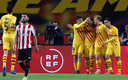 Barcelona viert een doelpunt.