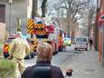 De hulpdiensten in de Kasteeldreef voor de brand bij Sint-Victor