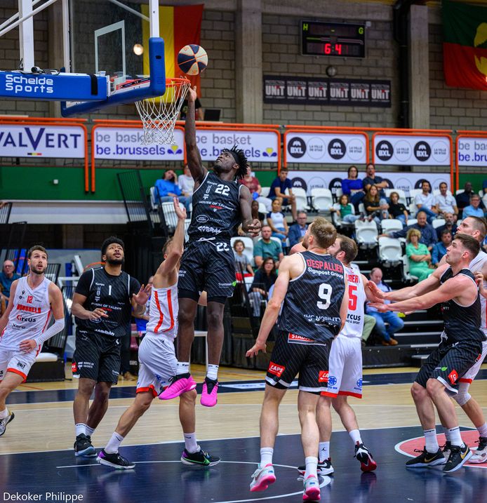 House of Talents Spurs steunt tijdens eerste thuismatch bijzondere jeugdhulp Xplo