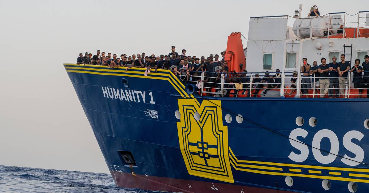 Italia berdebat dengan Jerman mengenai kapal migran yang mencoba berlabuh dengan sia-sia selama sembilan hari |  Luar negeri