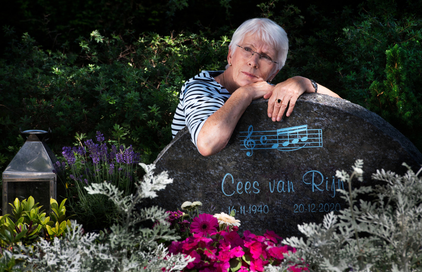 Clara (80) verloor haar man aan corona: ‘Ik had zo graag tegen hem aan ...