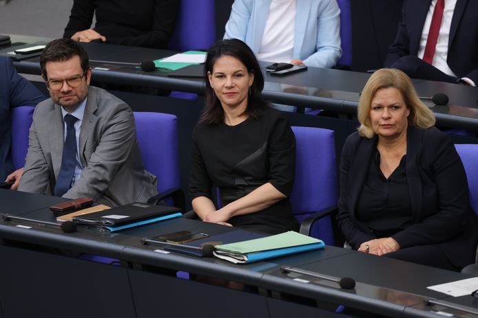 Minister van Justitie Marco Buschmann, Buitenlandminsiter Annalena Baerbock en minister van Binnenlandse Zaken Nancy Faeser.