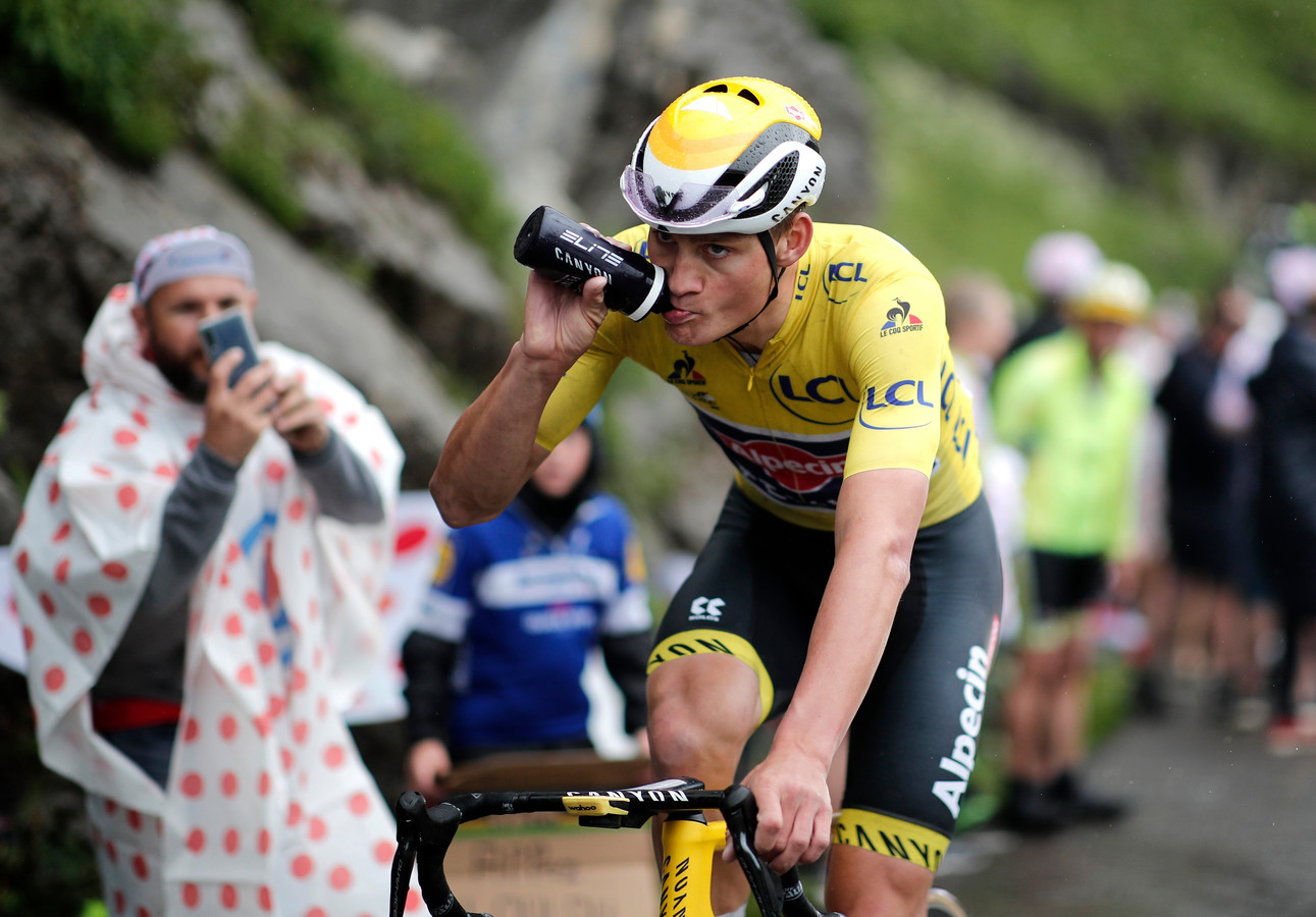 De Thuisblijvers | Adrie van der Poel kijkt voor tv naar ...