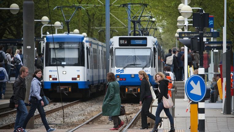 De vernieuwde Amstelveenlijn gaat op hetzelfde spoor rijden als metro 51 al doet Beeld Floris Lok