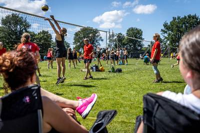 Ledûb Volleybal Festival zit aan limiet; 2500 volleyballers naar Budels sportpark