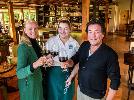 Diner in het bos bij Schenkerij Poortbulten 