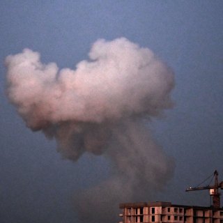 Prévot: ‘Aanvallen op Kiev tonen aan dat Rusland geen oprechte wil tot vrede heeft’ • Rusland raakt EU-gebouw