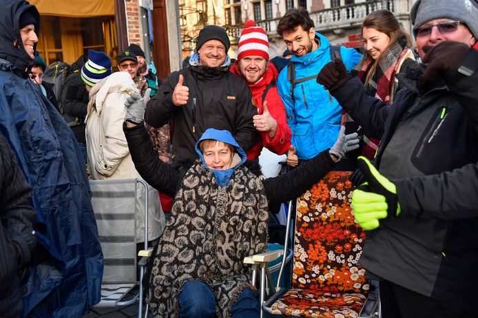 Feest voor Marleen Waterschoot: Ze is niet alleen zeker van een tribunekaart, maar viert op vrijdag ook haar verjaardag.