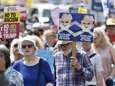 Duizenden Schotten protesteren tegen komst Trump: "Hopelijk kan ik hier ook wat golfen"