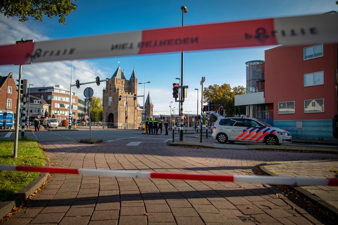 Bij een steekincident in Haarlem zijn zaterdagochtend drie gewonden gevallen.