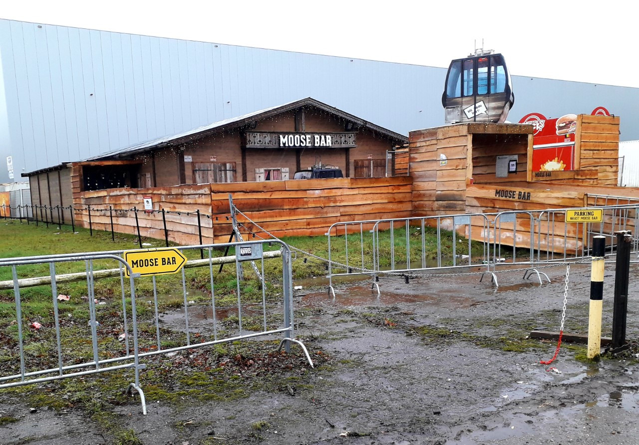 Tiental personen op de vuist tijdens aprèsskifeest in Herentals, één gewonde vlucht weg uit