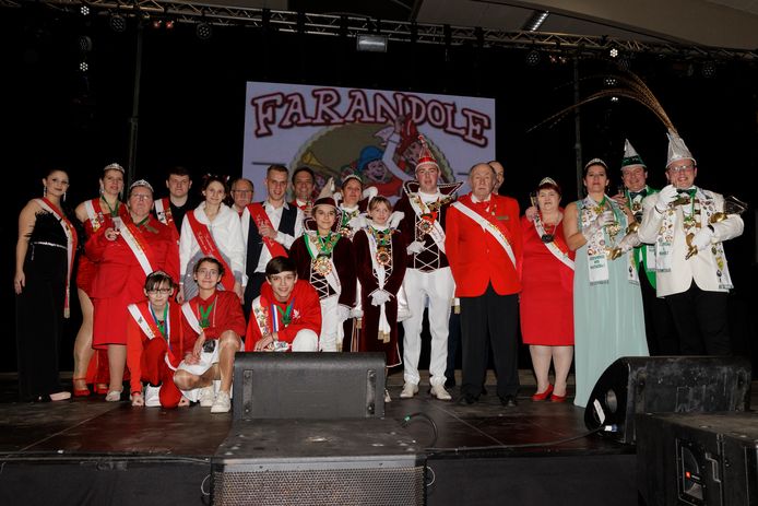 De Orde van de Hofmaarschalken stelde een nieuw Hofmaarschalkenpaar aan tijdens het Oenstellingsgala.