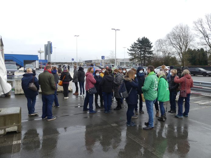 De medewerkers van Makro Eke legden collectief het werk neer.