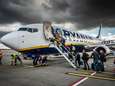 Hogere lonen en dure brandstof wegen op Ryanair