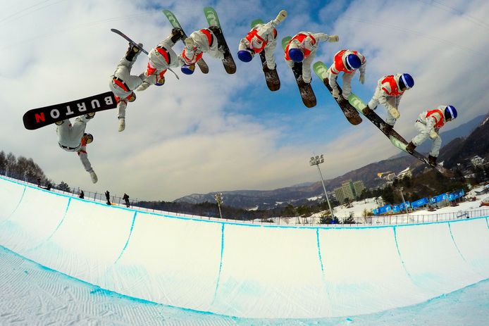 Een multiple exposure-foto van snowboarder Ben Ferguson.