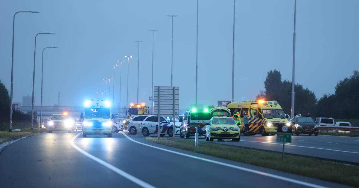 Zes gewonden bij ernstig ongeluk op A4.