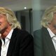 Kritiek op muziekmagnaat Branson: hij rekent muzikanten extra op vluchten