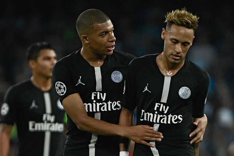 Wig Voorafgaan appel Voetbalclub Paris Saint-Germain in opspraak wegens racisme bij scouten van  spelers