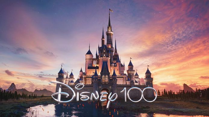 The Walt Disney Company viert dit jaar haar 100ste verjaardag en dat gaat gepaard met allerlei magische belevenissen.