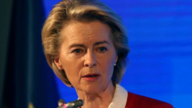 Von der Leyen vernederd door Erdogan: geen stoel voor haar bij topontmoeting