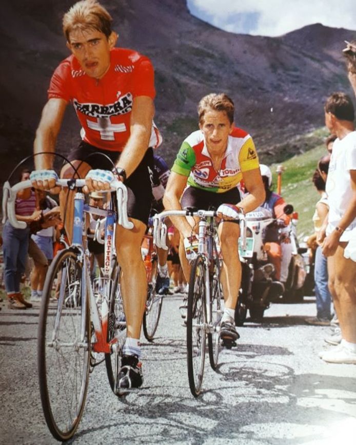 Urs Zimmermann en Greg LeMond op de Col du Granon in 1986.