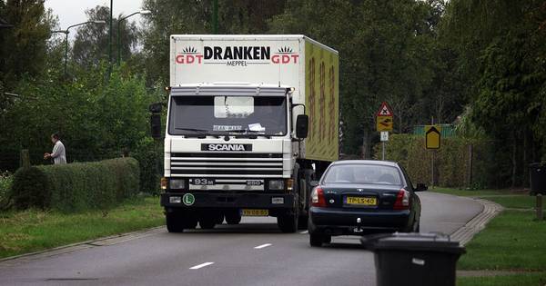 Onvrede van omwonenden over maatregelen 'tijdelijk' tracé Budel - Eindhovens Dagblad