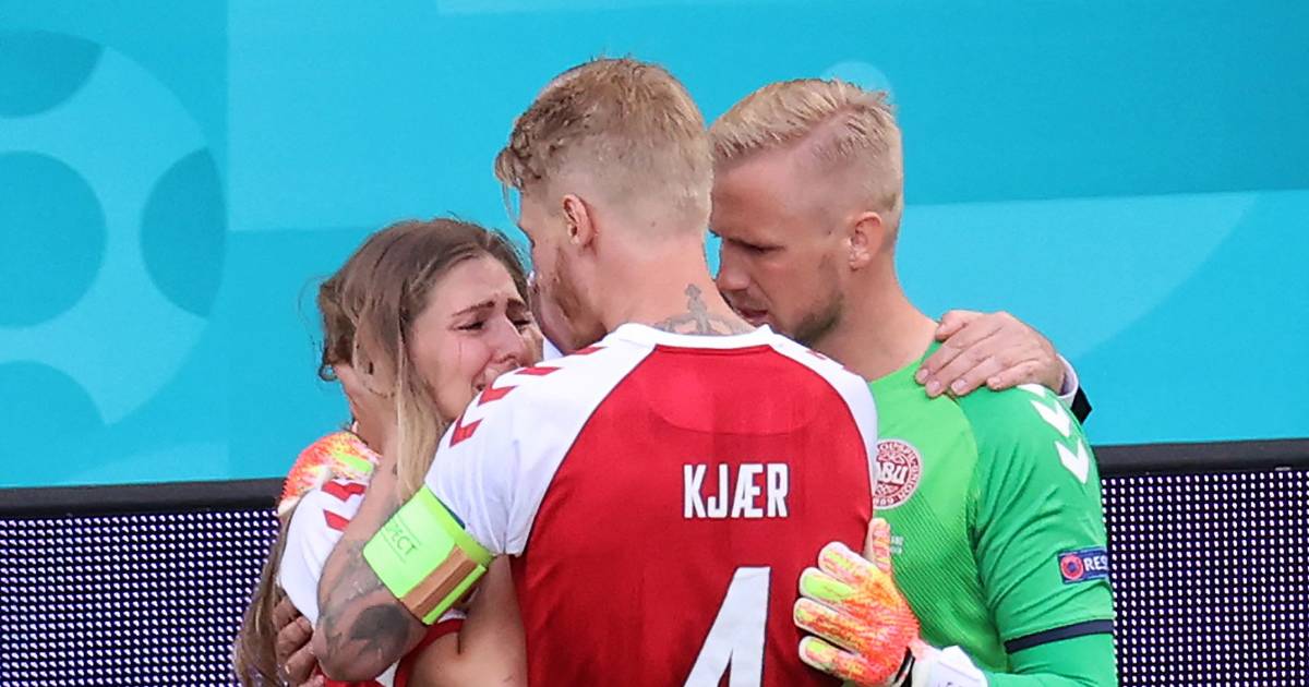 Vriendin Eriksen Ging Door Een Hel Sabrina Dacht Dat Haar Partner Overleden Was Tot Ploegmaat Schmeichel Verlossend Nieuws Bracht Christian Eriksen Gereanimeerd Na Hartstilstand Hln Be