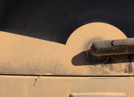 Nog even je auto niet wassen: er is weer Saharazand