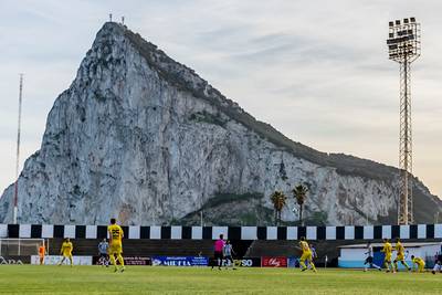 Heracles op fraaie locatie onderuit tegen Karlsruhe