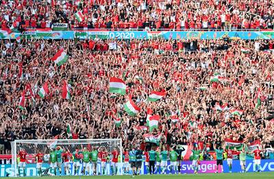 Des stades hongrois aux couleurs nationales en réponse au “Rainbow-gate”