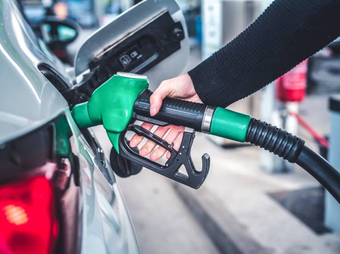 Benzine tanken wordt wat duurder: prijzen stijgen tot iets meer dan 2 euro per liter