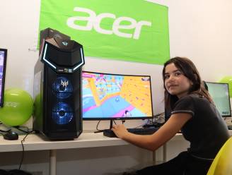 Computerwinkel laat jongeren heel de zomervakantie gratis gamen: “Niet iedereen kan spelcomputer betalen”