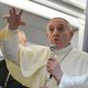 Paus Franciscus reageert op toedekken misbruik in Polen. ‘Je moet dingen in hun tijd plaatsen’