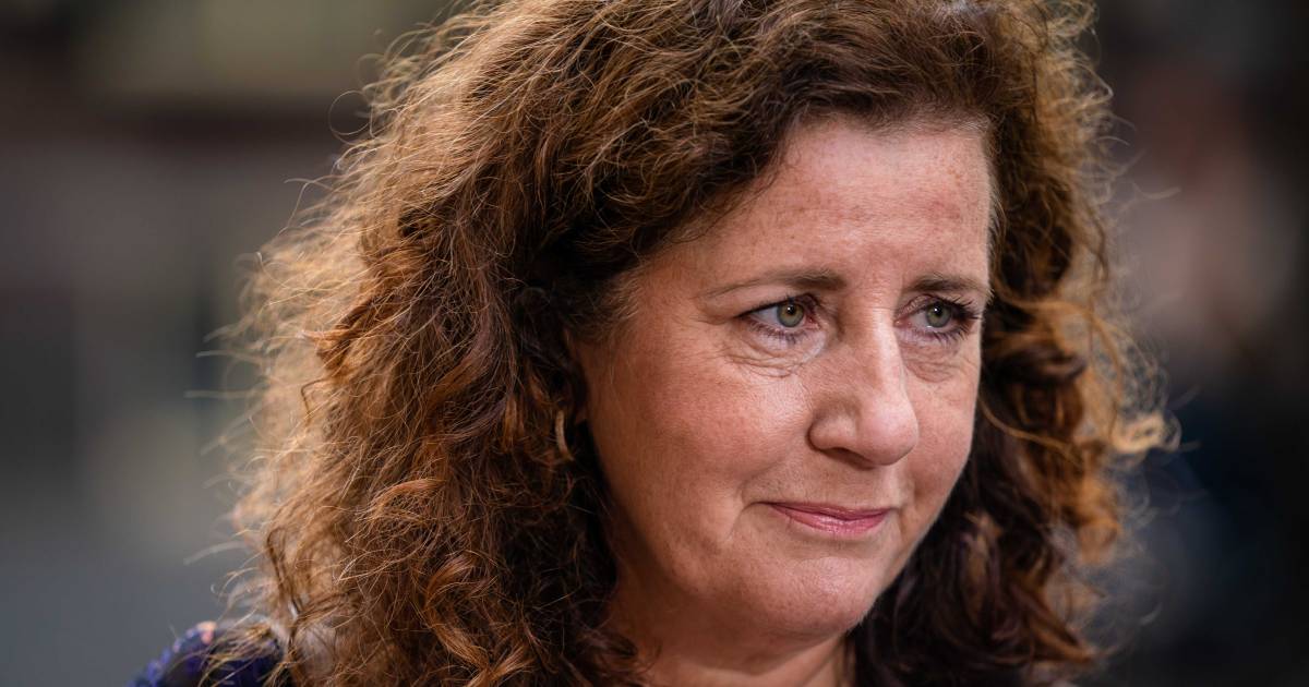 Minister over motie tegen leenstelsel: ‘Dit was een hele mooie nacht voor studenten’