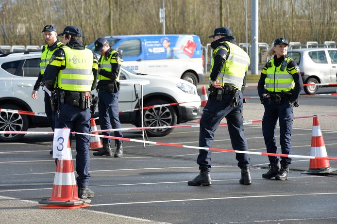 Meerdere bekeuringen en een aanhouding tijdens verkeerscontrole in Breda.