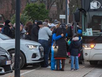 Bus met leerlingen veilig gearriveerd in ons land na crash in Duitsland: “Onze bus stopte aan het ongeval en wij konden door de ramen zien wat er was gebeurd”