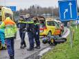 Motorrijder gewond naar ziekenhuis door val op oprit A16 bij Prinsenbeek