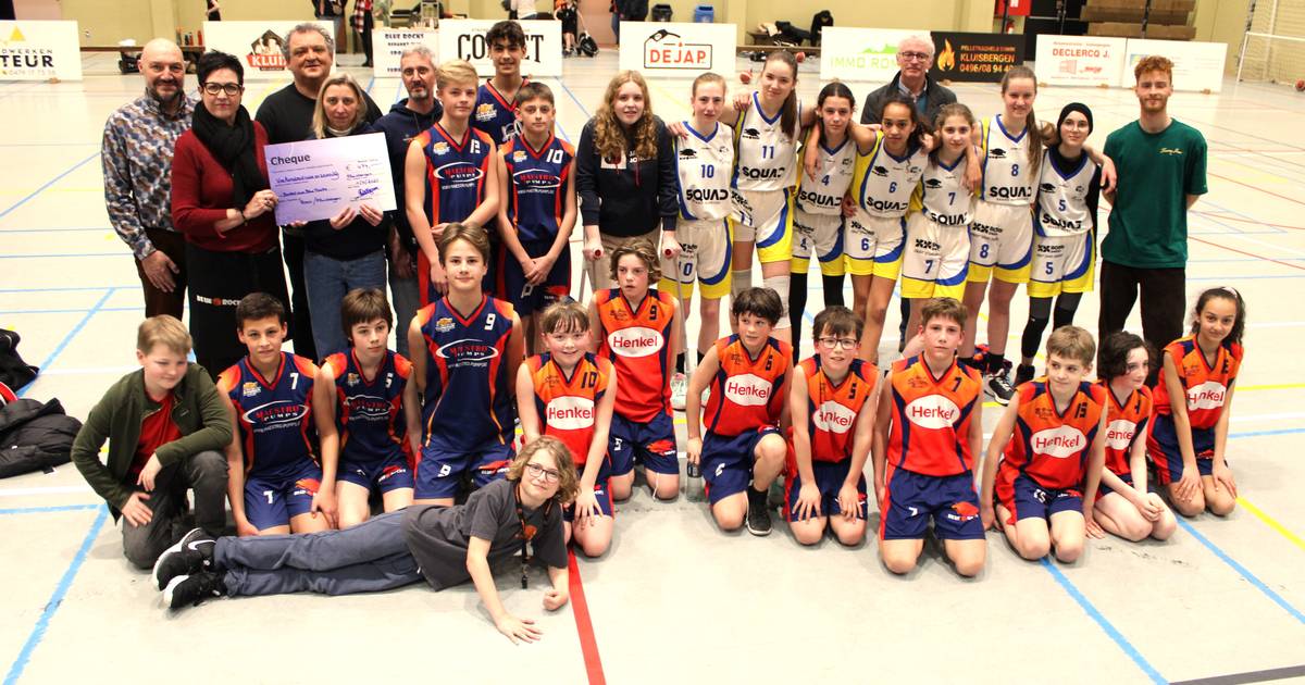 Blue Rocks RonseKluisbergen trakteerde jeugdspelers op pannenkoeken en