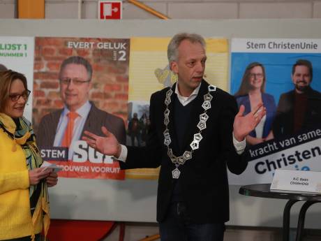 Strijd om de gemeenteraadszetels is begonnen: feestelijke aftrap in Vijfheerenlanden