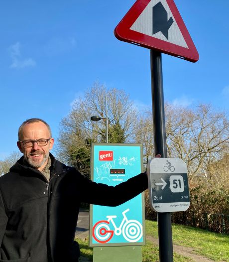 1.545 bordjes wijzen fietsers de weg in Gent: “Nog 3 minuten tot aan de Zuid”