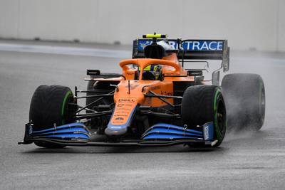 Verrassing in GP van Rusland:  Lando Norris pakt eerste pole uit carrière, brokken bij Lewis Hamilton