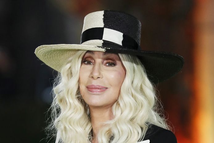 Cher brengt binnenkort haar eerste kerstalbum uit.