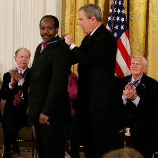 ‘Hotel Rwanda-held’ Paul Rusesabagina weer op vrije voeten