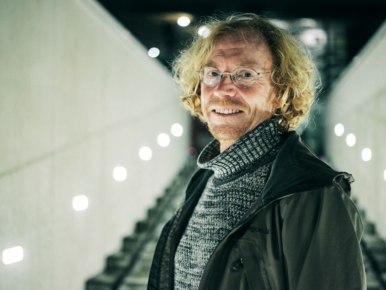Hendrik Vos, hoogleraar, EU-specialist, auteur van 'Dit is Europa': 'Aan de ribben geplakt.' Beeld Joris Casaer