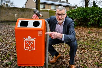 Fel oranje afvalbakken voor Lepelstraat en Halsteren: ‘Groen viel te veel weg’