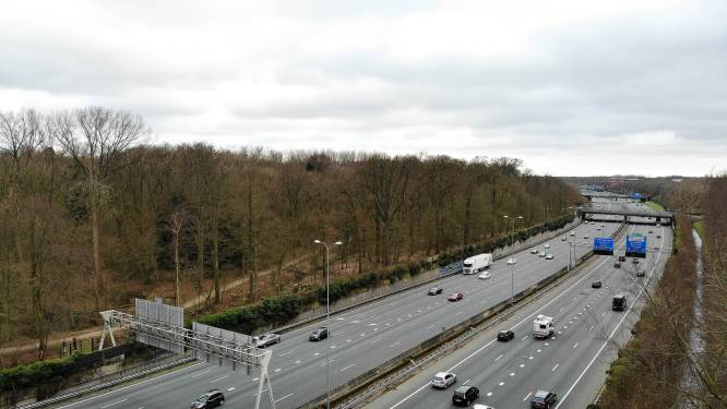 Tegenstanders van verbreding A27 bij Utrecht willen snelweg zonder vluchtstrook, maar mag dat wel?